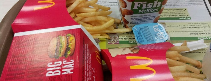 McDonald's is one of Lugares favoritos de Todd.