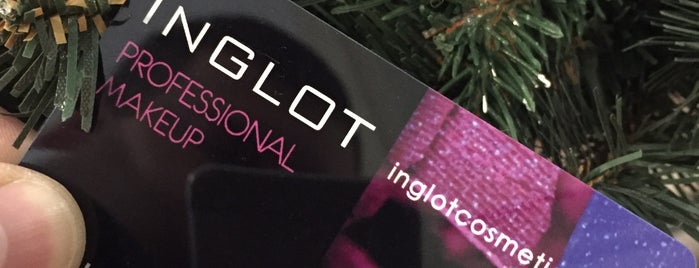 inglot is one of Alenaさんのお気に入りスポット.