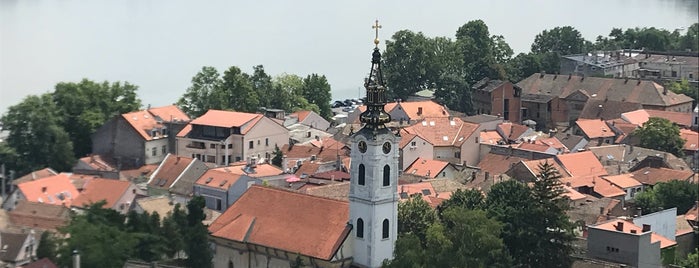 Gardoš is one of Orte, die Anya gefallen.