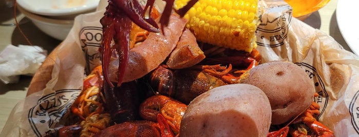 Razzoo's Cajun Cafe is one of The 13 Best Places for Abita in Dallas.