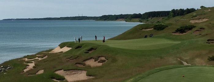 Whistling Straits Golf Course is one of BUCKET LIST GOLF COURSES USA.