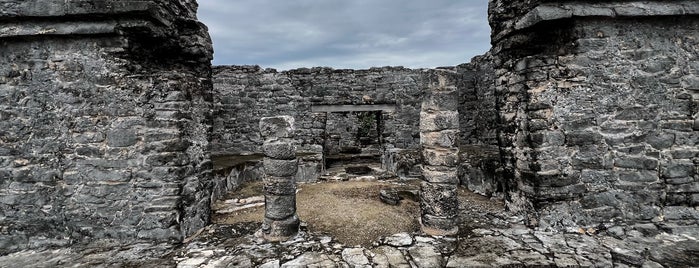 Casa del Cenote is one of Tulum.