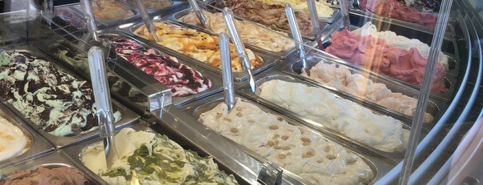 Gelateria La Carraia is one of Florence 2015.