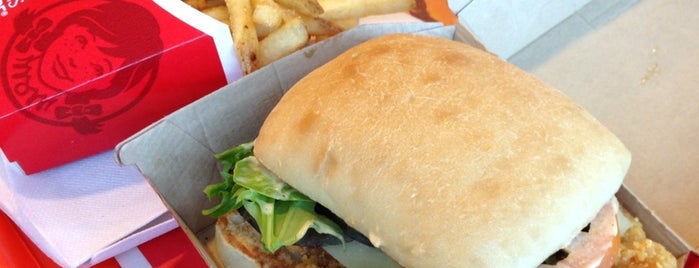 Wendy’s is one of Cristinaさんのお気に入りスポット.