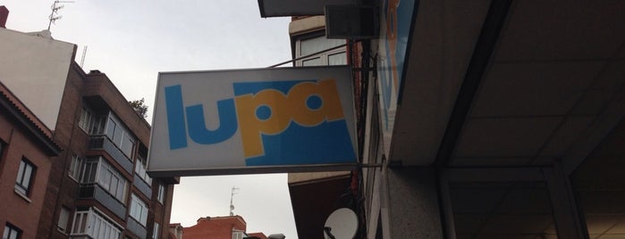 Lupa is one of Grandes Superficies de Compra.