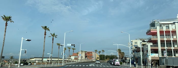 片瀬江の島駅入口交差点 is one of Road その2.