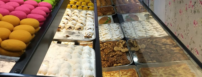 Pasta Koza Pastahane & Cafe (Yeni) is one of Çanakkale.