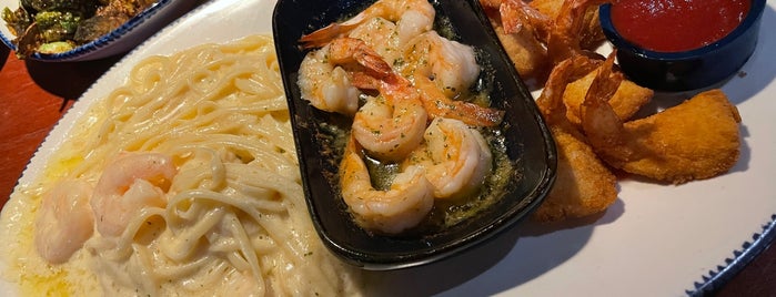 Red Lobster is one of The 15 Best Places for Seafood Pasta in Kansas City.