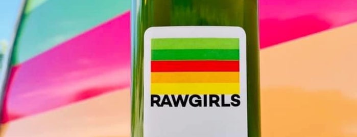 raw girls food truck is one of Memphis.