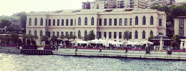 Four Seasons Hotel Bosphorus is one of Otel.