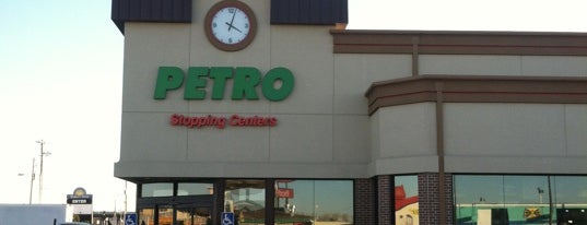 Petro Stopping Center is one of สถานที่ที่ Rick ถูกใจ.