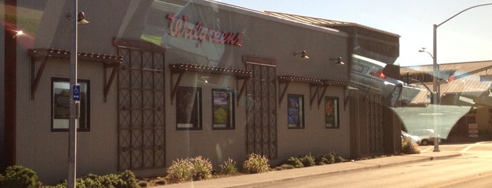 Walgreens is one of Gilda'nın Beğendiği Mekanlar.