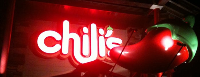 Chili's Grill & Bar is one of Jeanine 님이 좋아한 장소.