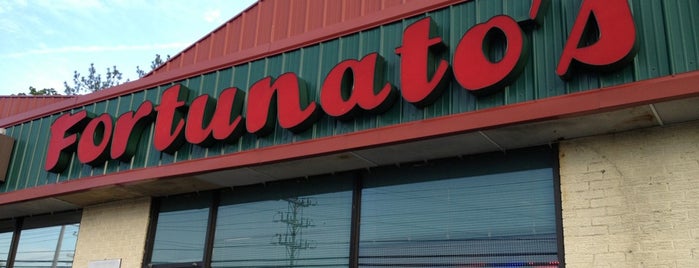 Fortunato's Pizza is one of Ericさんのお気に入りスポット.