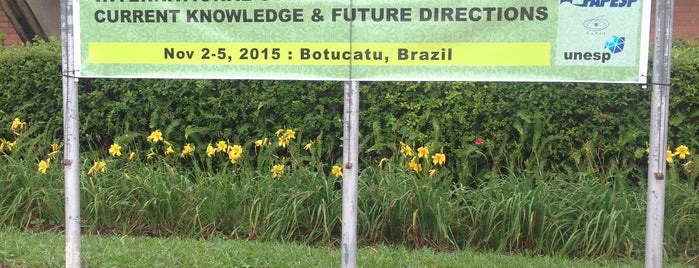 Instituto de Biociências - Unesp is one of สถานที่ที่ Verônica ถูกใจ.