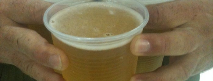 Amarelinho Beer is one of MZ✔︎♡︎'ın Beğendiği Mekanlar.