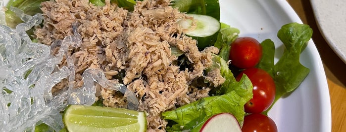 Jones' Salad is one of BKK_Vegetarian, Vegan, Salad Place.
