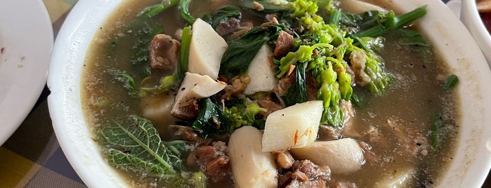 Baan Pee Lek is one of Good Foods 4 eat.