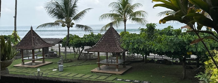 Warung Pantai is one of 🌏 beautiful bali 🌅.