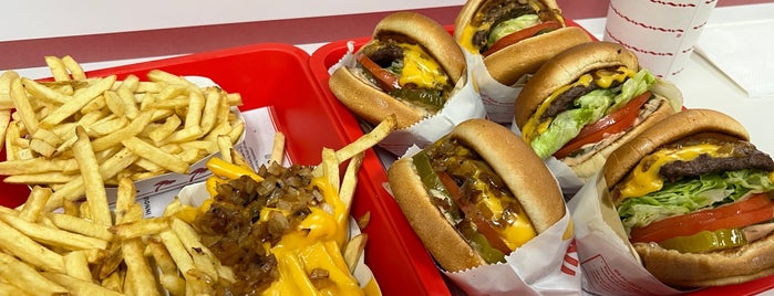 In-N-Out Burger is one of Post-show eatin'.