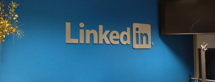 LinkedIn EMEA HQ is one of Tech Startups in 4SQ.