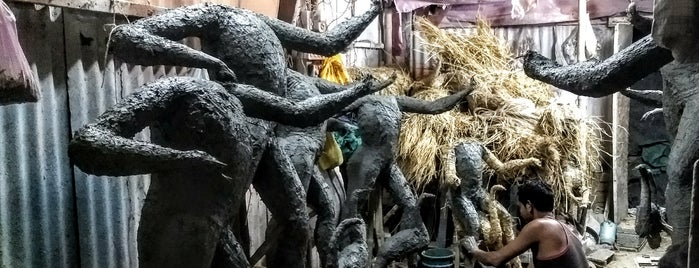 Kumartuli is one of Calcutta,India.