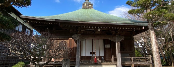 Gokurakuji Temple is one of 神奈川ココに行く！.