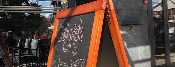 Jellyfish In Space is one of Zagreb Drinks & Cafes.