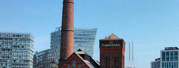 Pump House is one of Lieux qui ont plu à Carl.