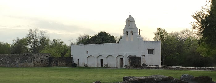 Mission San Juan Capistrano is one of Tempat yang Disukai Amanda.
