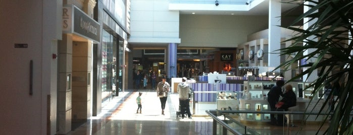 Westfield Garden State Plaza is one of Jersey Must dos.