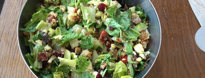 Crisp Salad Company is one of Lugares favoritos de Skip.