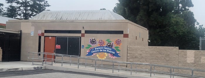 Pio Pico Middle School is one of Metro Route.