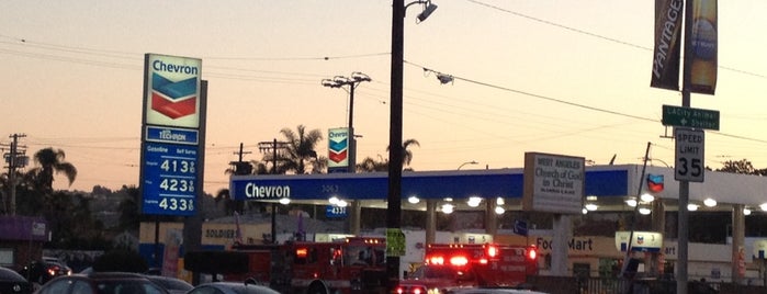 Chevron is one of สถานที่ที่ Christopher ถูกใจ.