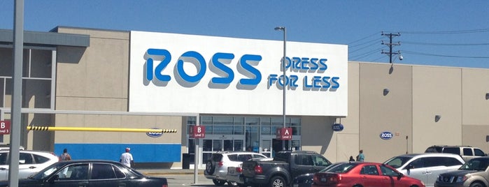 Ross Dress for Less is one of Locais curtidos por Dani.