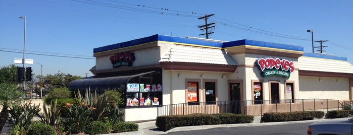 Popeyes Louisiana Kitchen is one of Lugares favoritos de Dee.