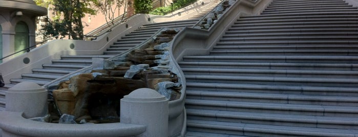 Bunker Hill Steps is one of Downtown Los Angeles.