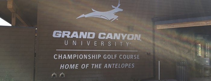 Grand Canyon University Golf Course is one of Orte, die Jon gefallen.