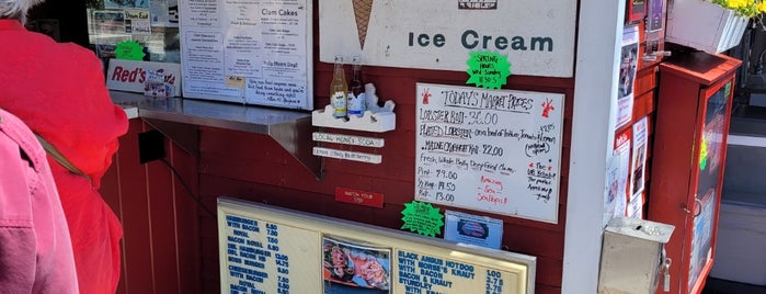 Red's Eats is one of Coastal Maine Road Trippin'.