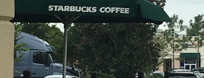 Starbucks is one of Orte, die Omi gefallen.