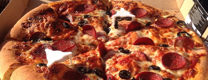 Pizza Hut is one of Posti che sono piaciuti a Serhat.