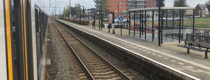 Bahnhof Heemskerk is one of Treinstations.