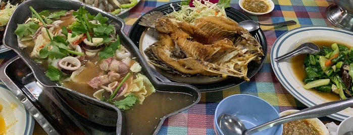 Je Nok Seafood is one of ร้านน่าทาน 4.