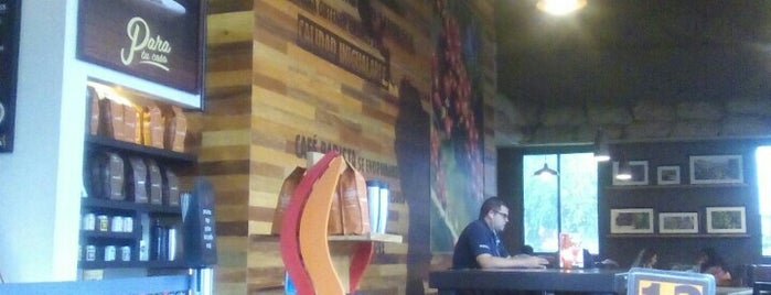 Café Barista is one of Tempat yang Disukai Rafael.