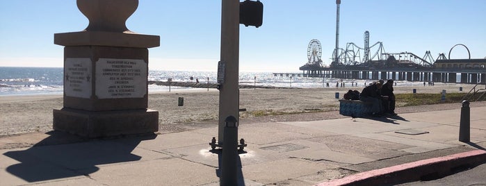 The Jetty At Pleasure Pier is one of Ritaさんのお気に入りスポット.