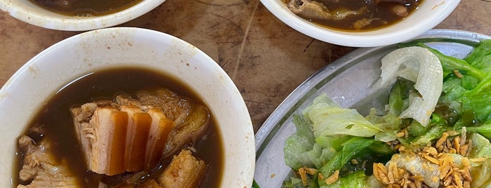 亞火肉骨茶 Ah Her Bah Kut Teh is one of Excellent.