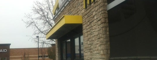 McDonald's is one of Tempat yang Disukai Petr.
