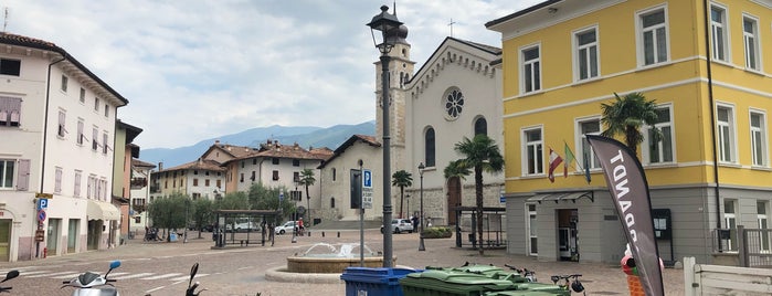 Dro is one of Bolzano-dro tra ciclabili, musei e teatro.