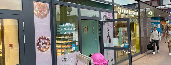 La Donuteria is one of Kavárny Česko 🇨🇿.