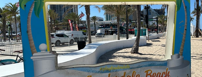Las Olas & A1A Beach Front Ave BEACH ! is one of Fort Lauderdale visitados.